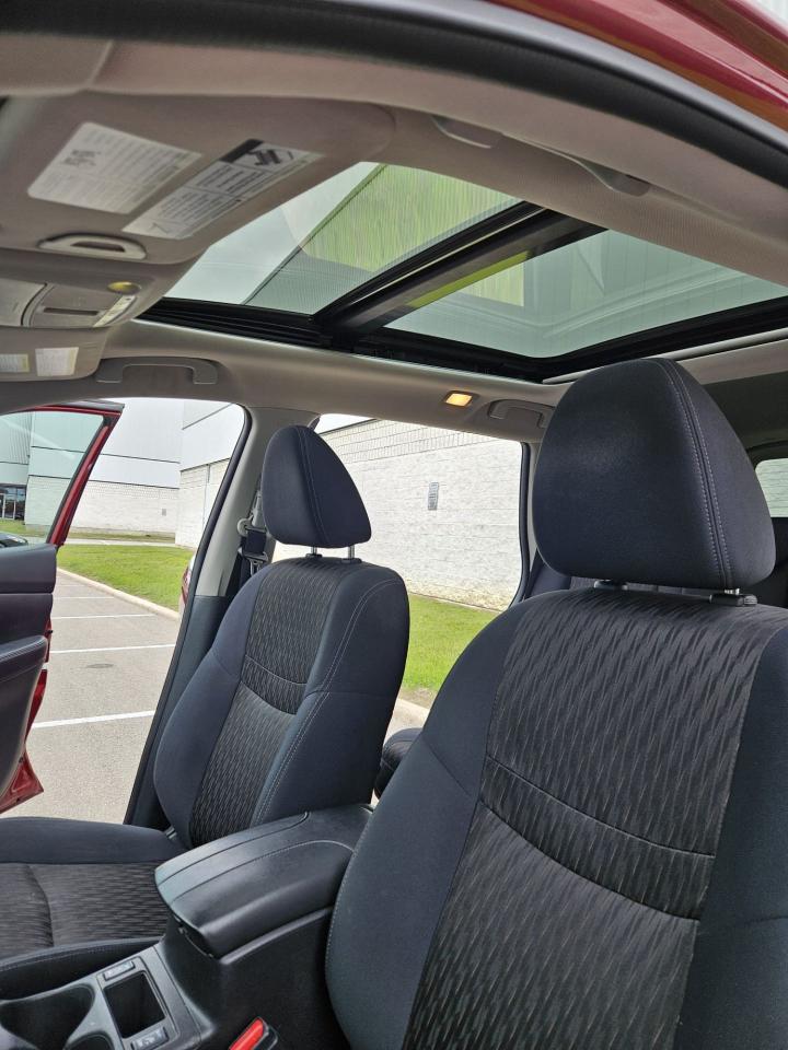 2018 Nissan Rogue AWD SV - Photo #18