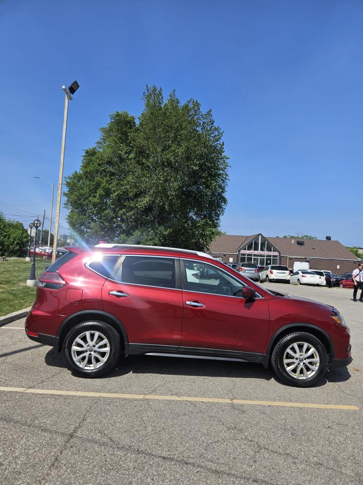 2018 Nissan Rogue AWD SV - Photo #12