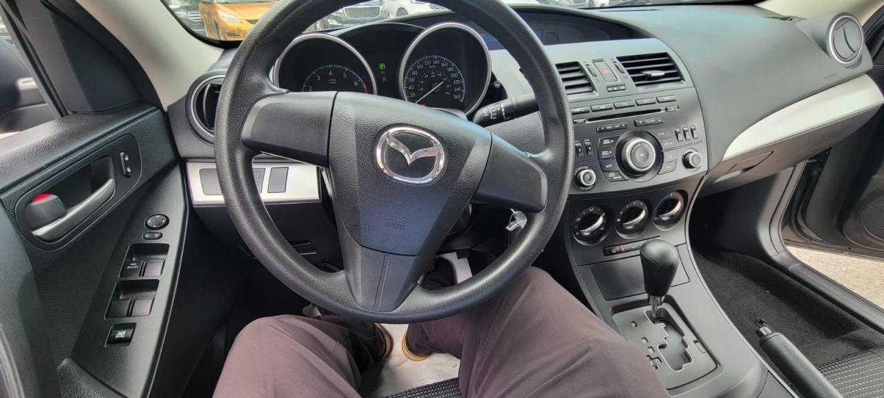 2013 Mazda MAZDA3 GX - Photo #7