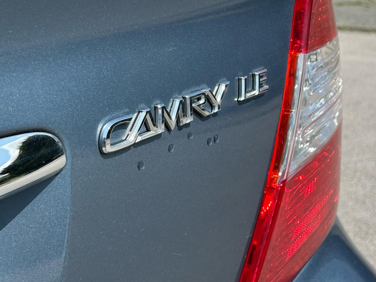 2002 Toyota Camry LE - Photo #15