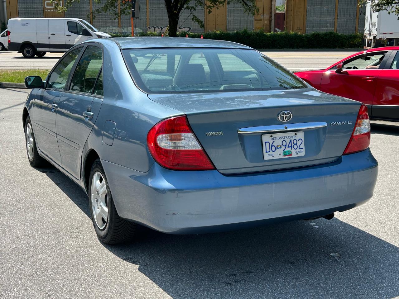 2002 Toyota Camry LE - Photo #3