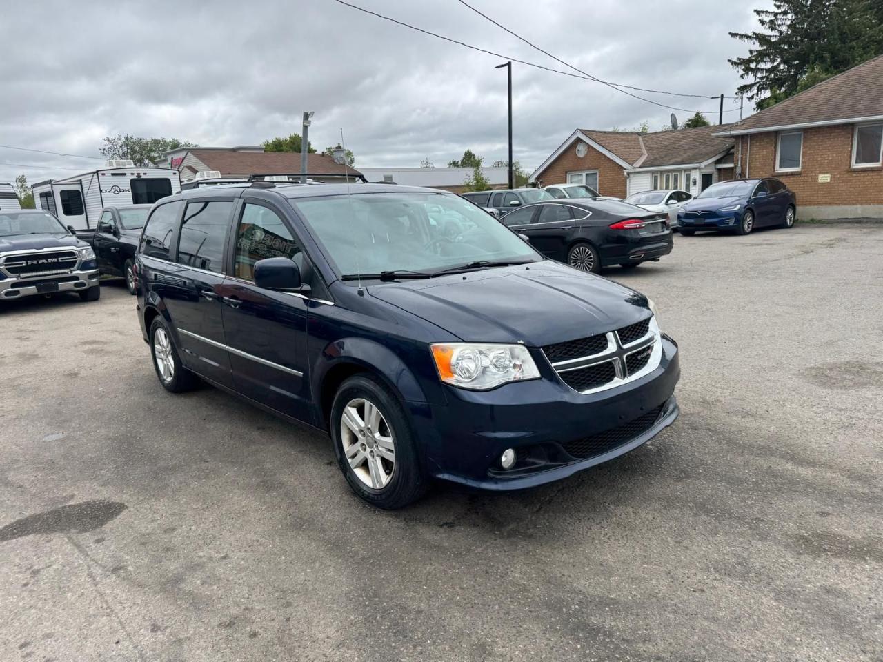 2013 Dodge Grand Caravan AS IS, Crew Plus, WELL SERVICED, RUNS GOOD - Photo #7