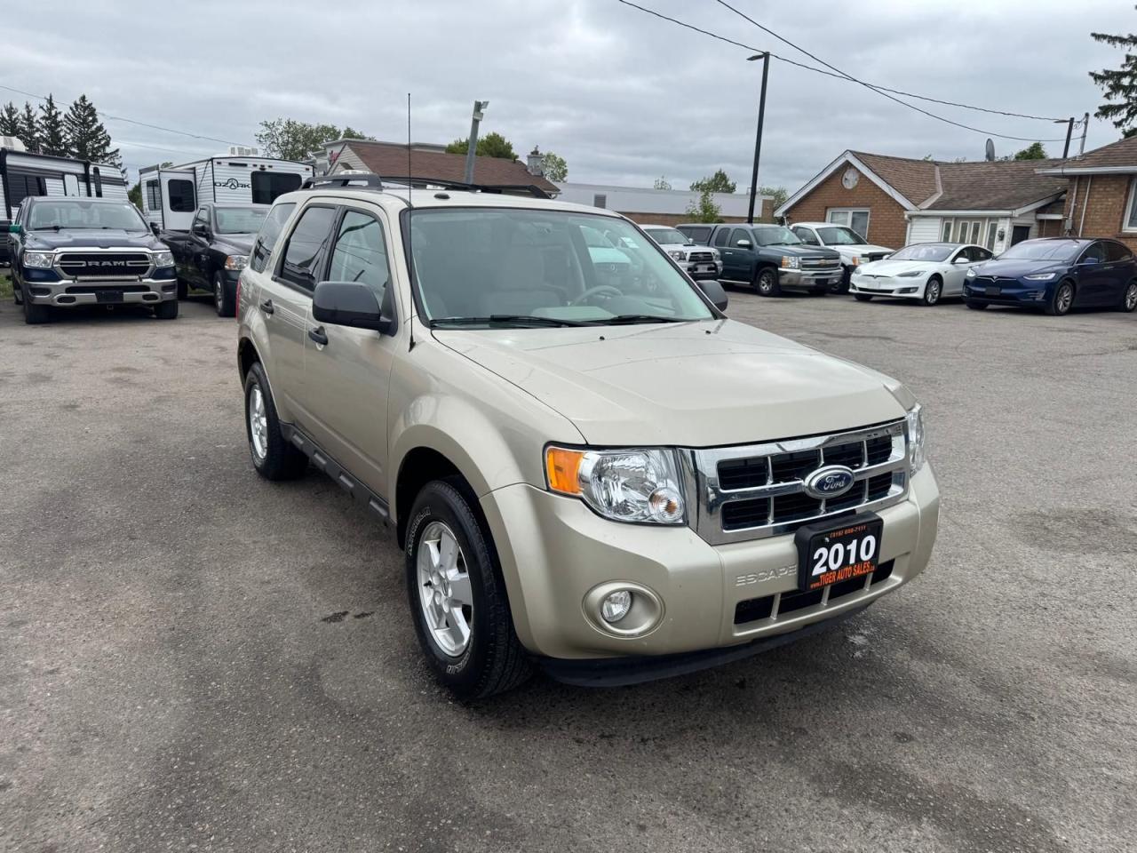 2010 Ford Escape XLT, AUTO, 4 CYL, ONLY 78,000KMS, CERTIFIED - Photo #7