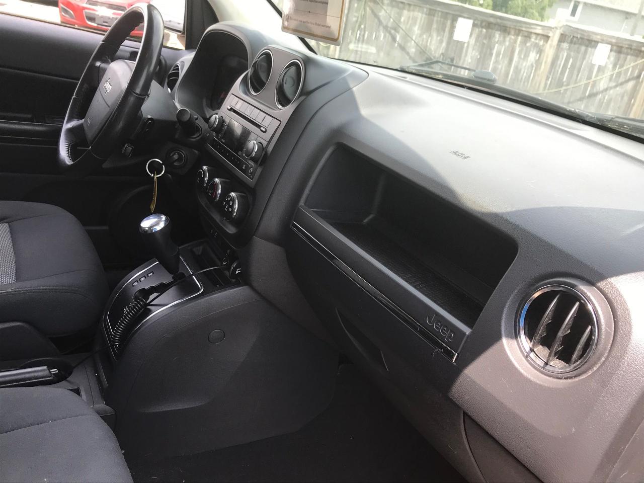 2010 Jeep Compass North Edition - Photo #20