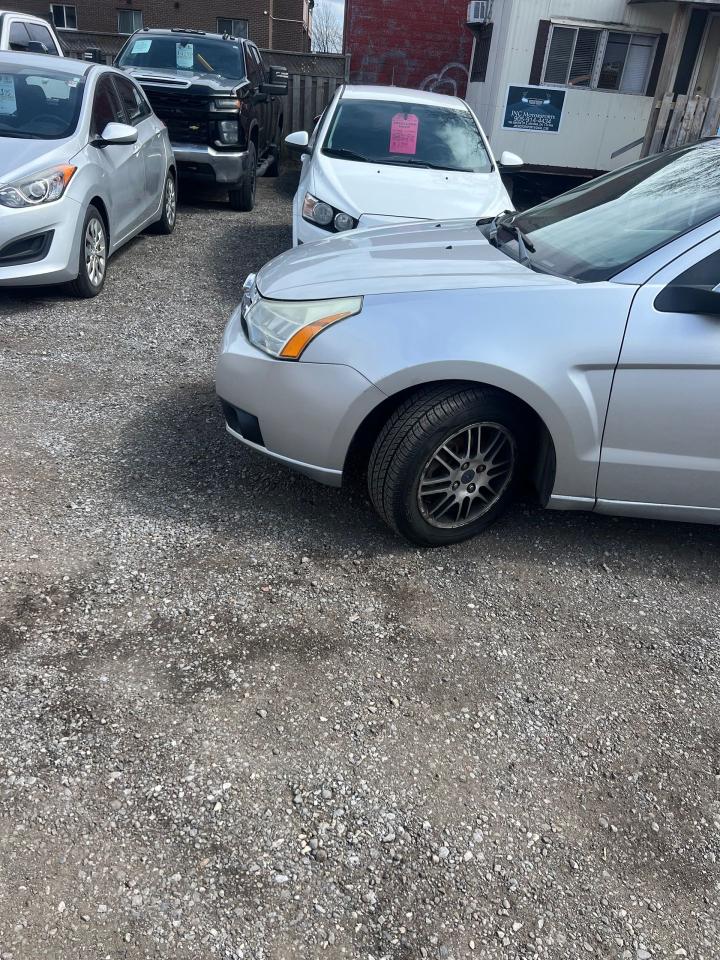 Used 2011 Ford Focus SE for sale in Oshawa, ON