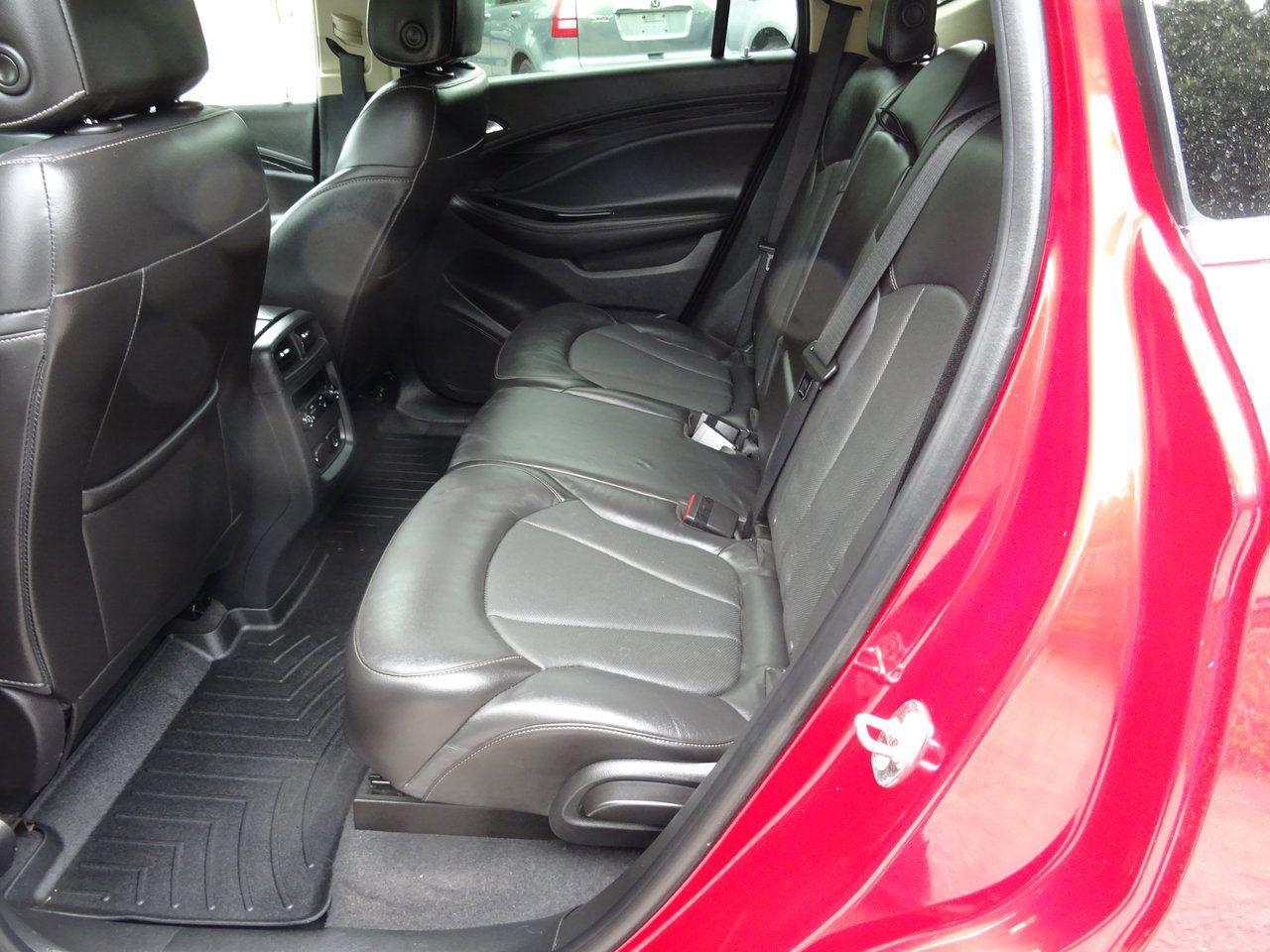 2017 Buick Envision Essence - Photo #10