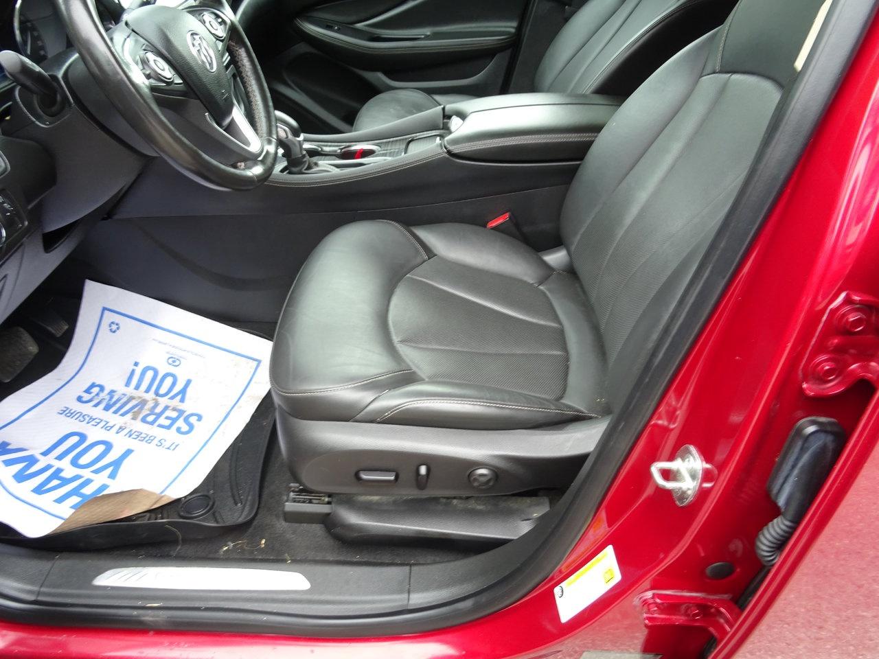 2017 Buick Envision Essence - Photo #9