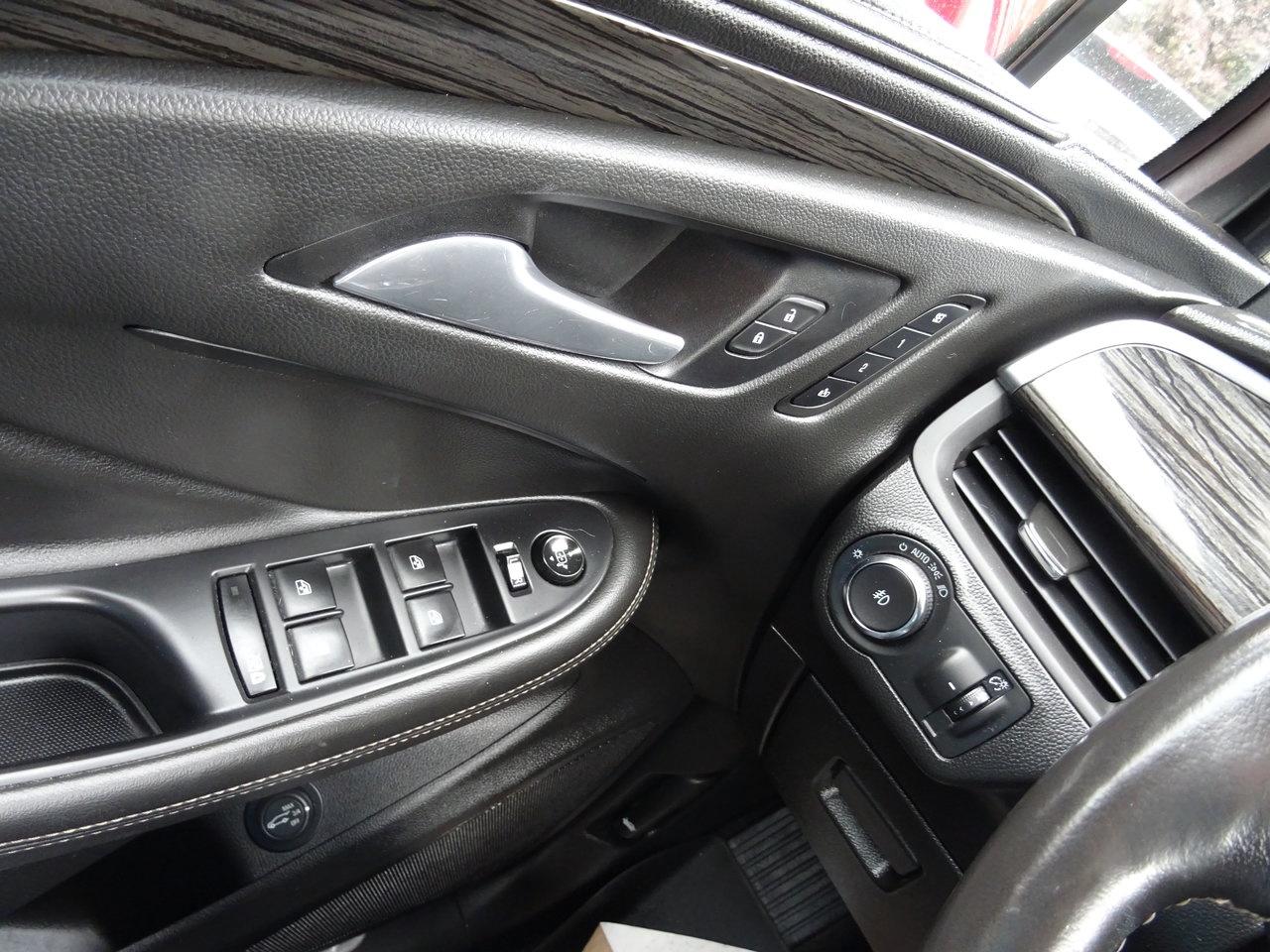 2017 Buick Envision Essence - Photo #18