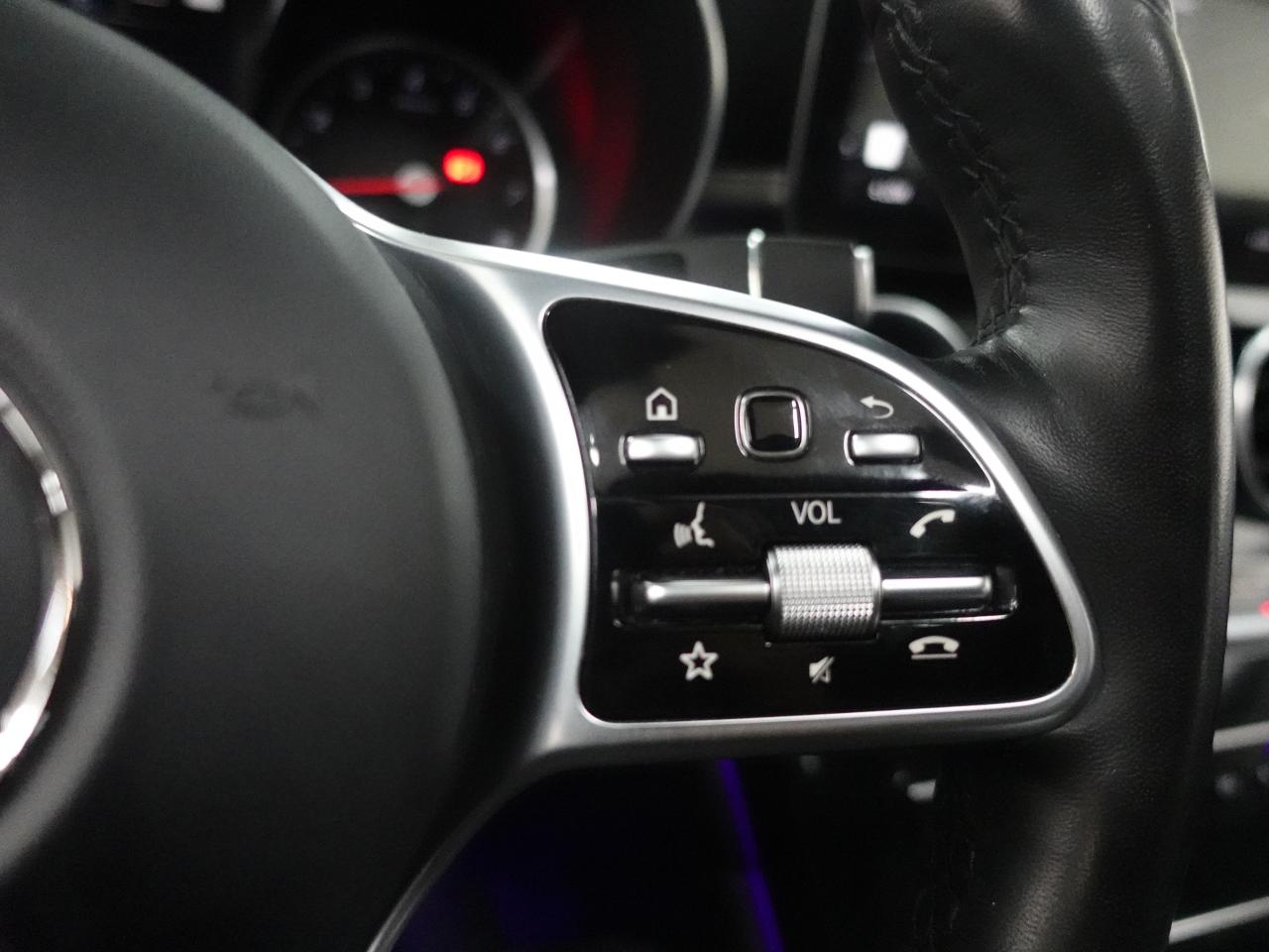 2021 Mercedes-Benz GLC-Class 4MATIC | Nav | Leather | Pano roof | BSM | CarPlay