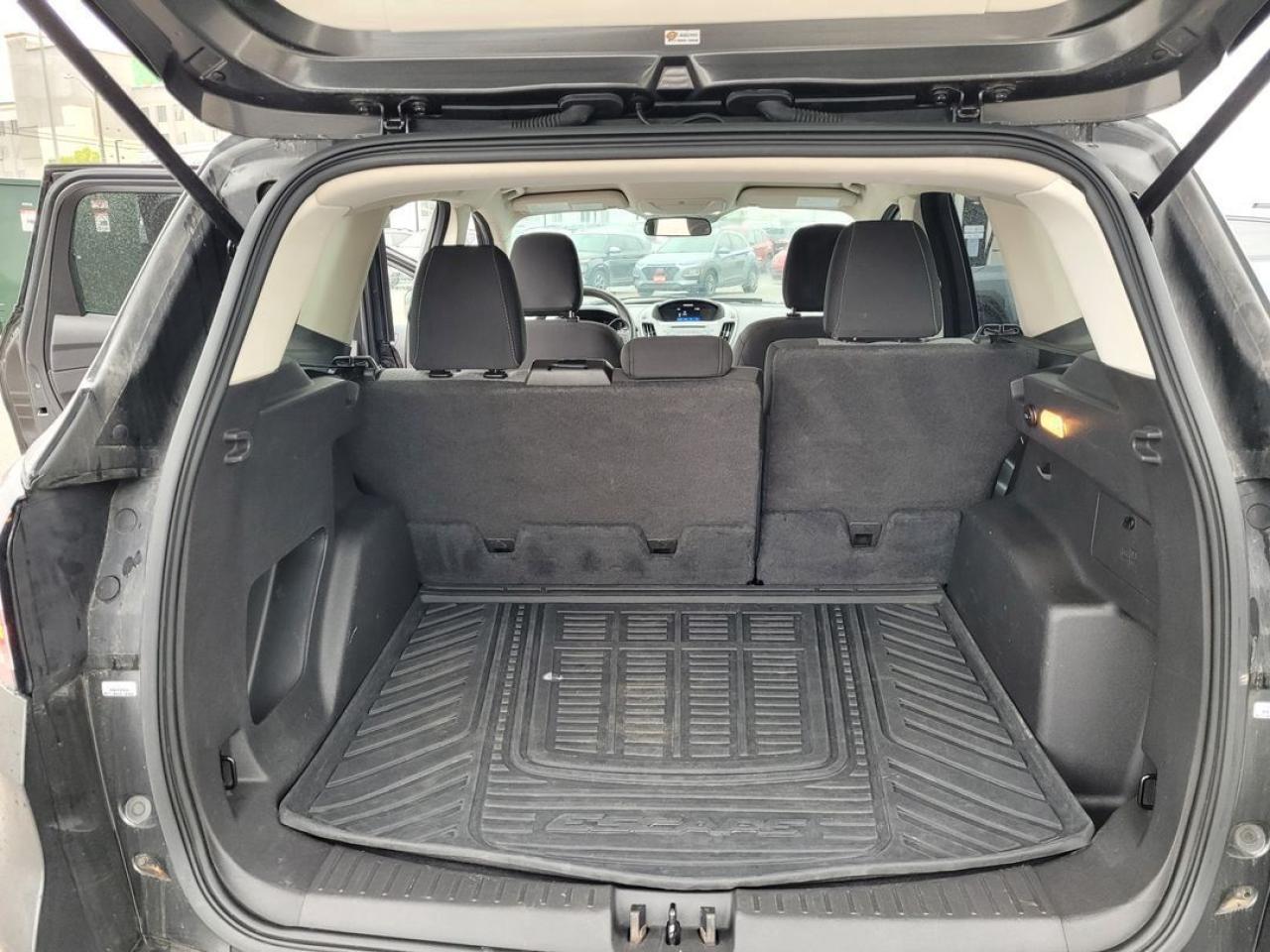2018 Ford Escape SE Photo30