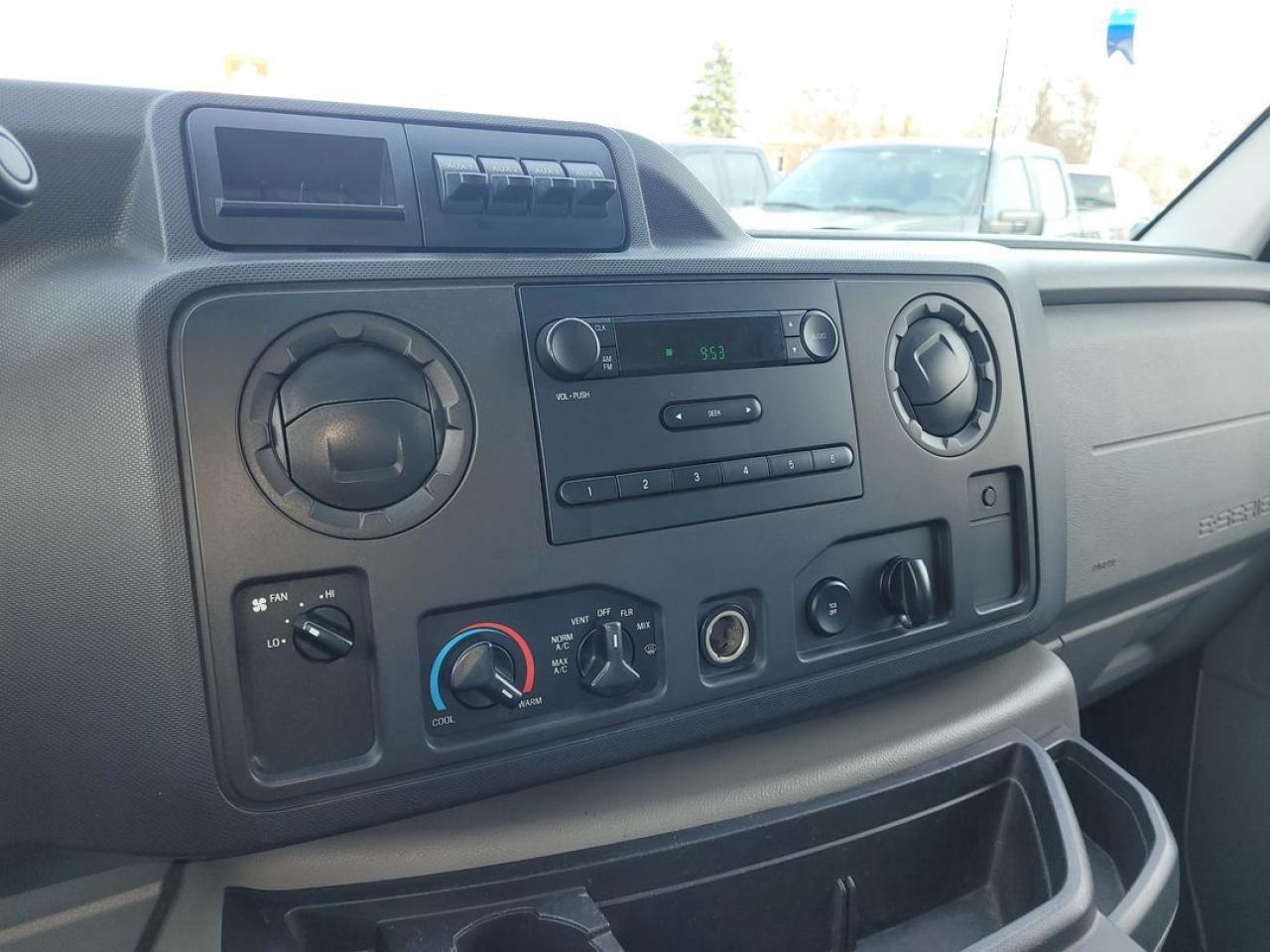2011 Ford E350 SD Base Photo34