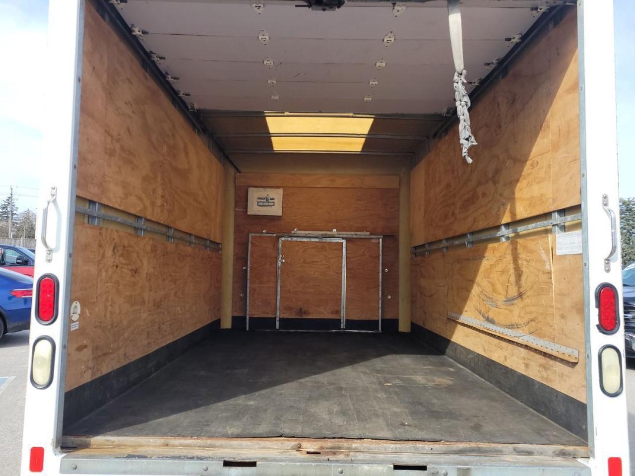 2011 Ford E350 SD Base Photo37