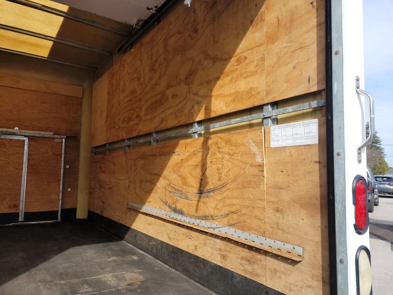 2011 Ford E350 SD Base Photo39