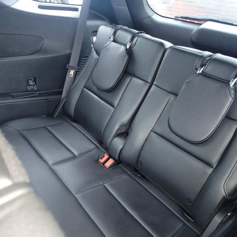 2022 Ford Explorer ST Photo32