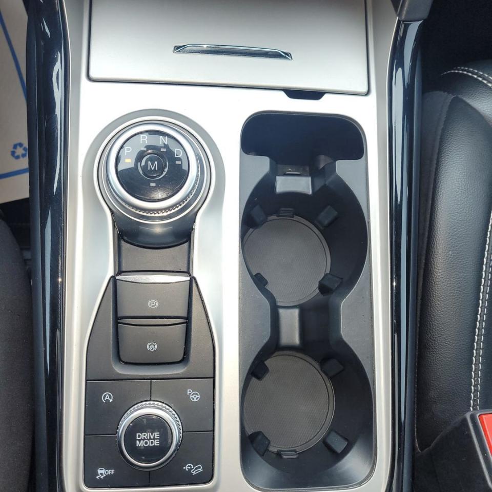 2022 Ford Explorer ST Photo39