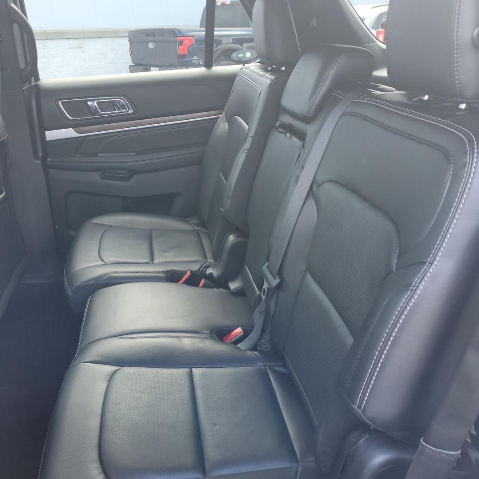 2019 Ford Explorer LIMITED Photo28