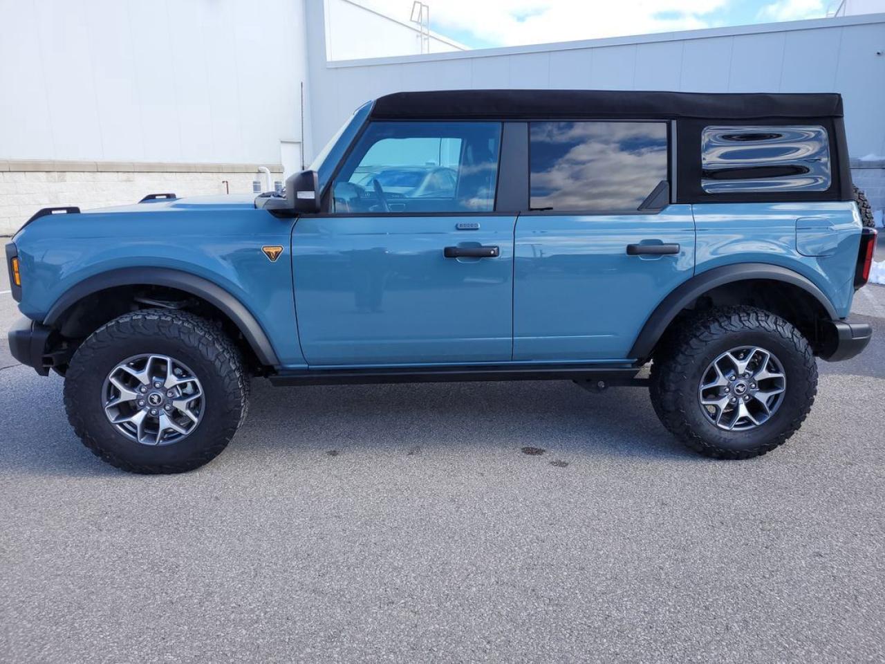 2023 Ford Bronco Badlands Photo22
