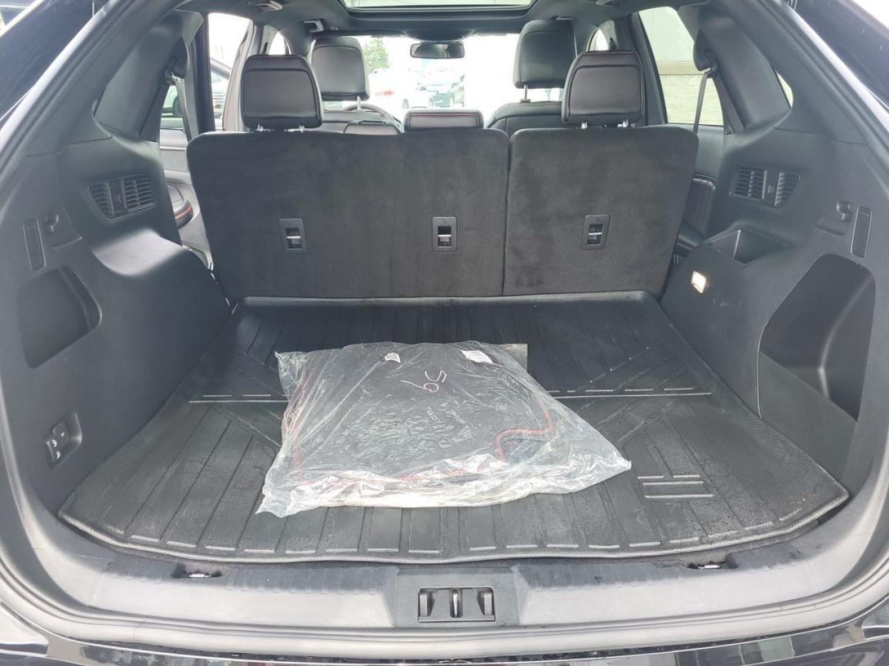 2024 Ford Edge ST Line Photo29