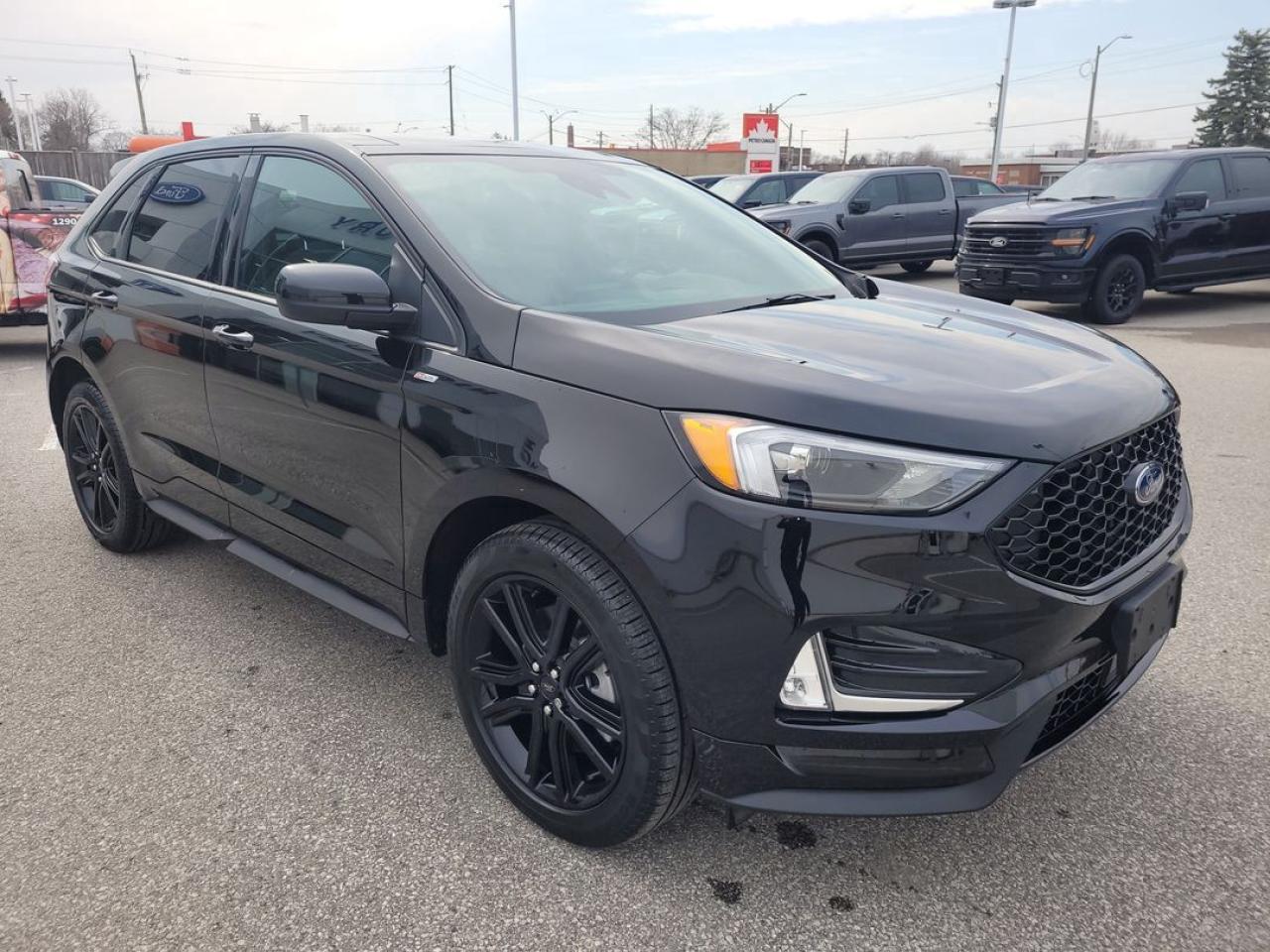 2024 Ford Edge ST Line Photo25