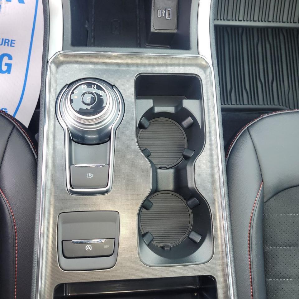 2024 Ford Edge ST Line Photo35