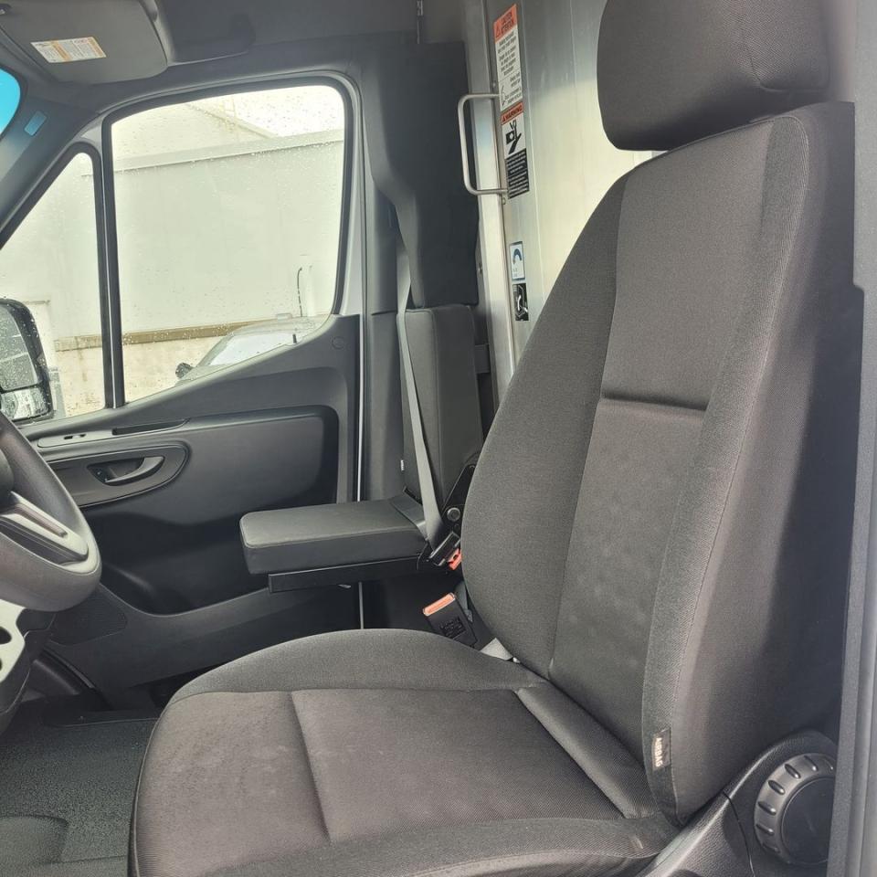 2023 Mercedes-Benz Sprinter 2500 Photo27