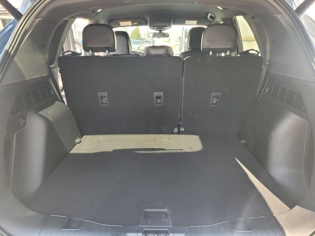 2024 Ford Escape ST-Line Photo29