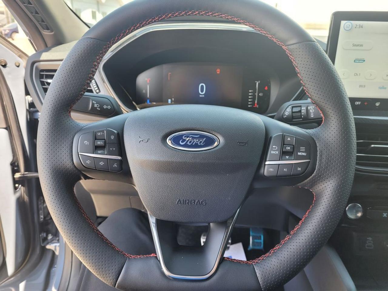 2024 Ford Escape ST-Line Photo32