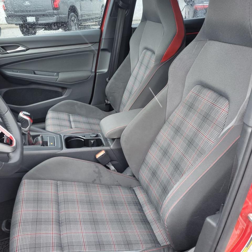 2022 Volkswagen Golf GTI Performance Photo22