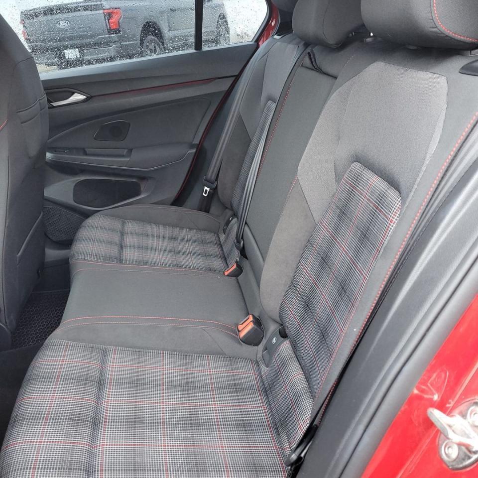 2022 Volkswagen Golf GTI Performance Photo23