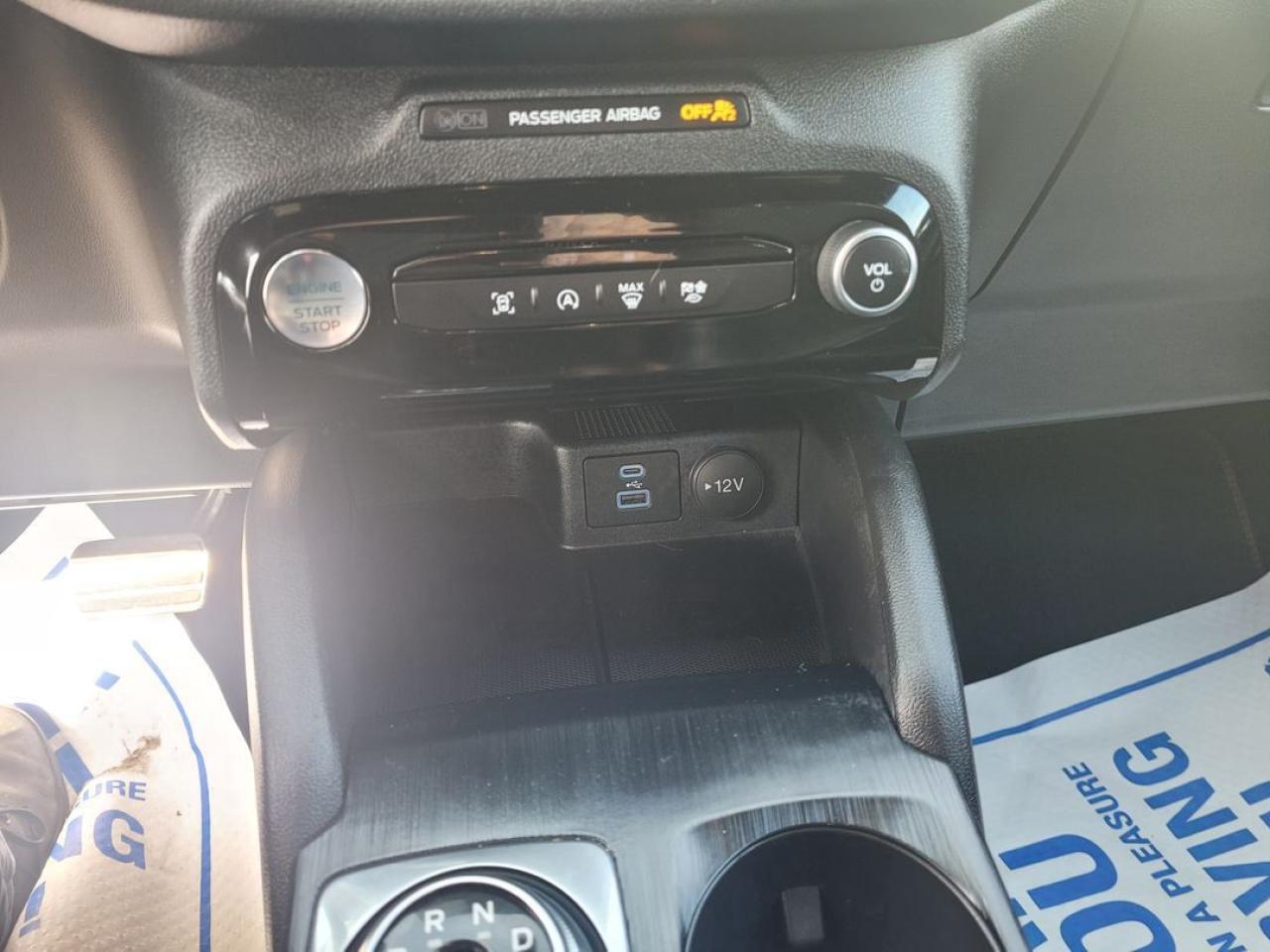 2023 Ford Escape ST-Line Select Photo32