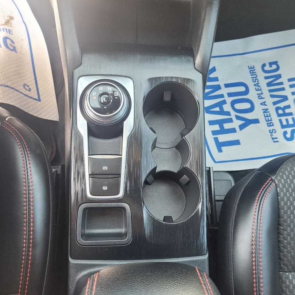 2023 Ford Escape ST-Line Select Photo16