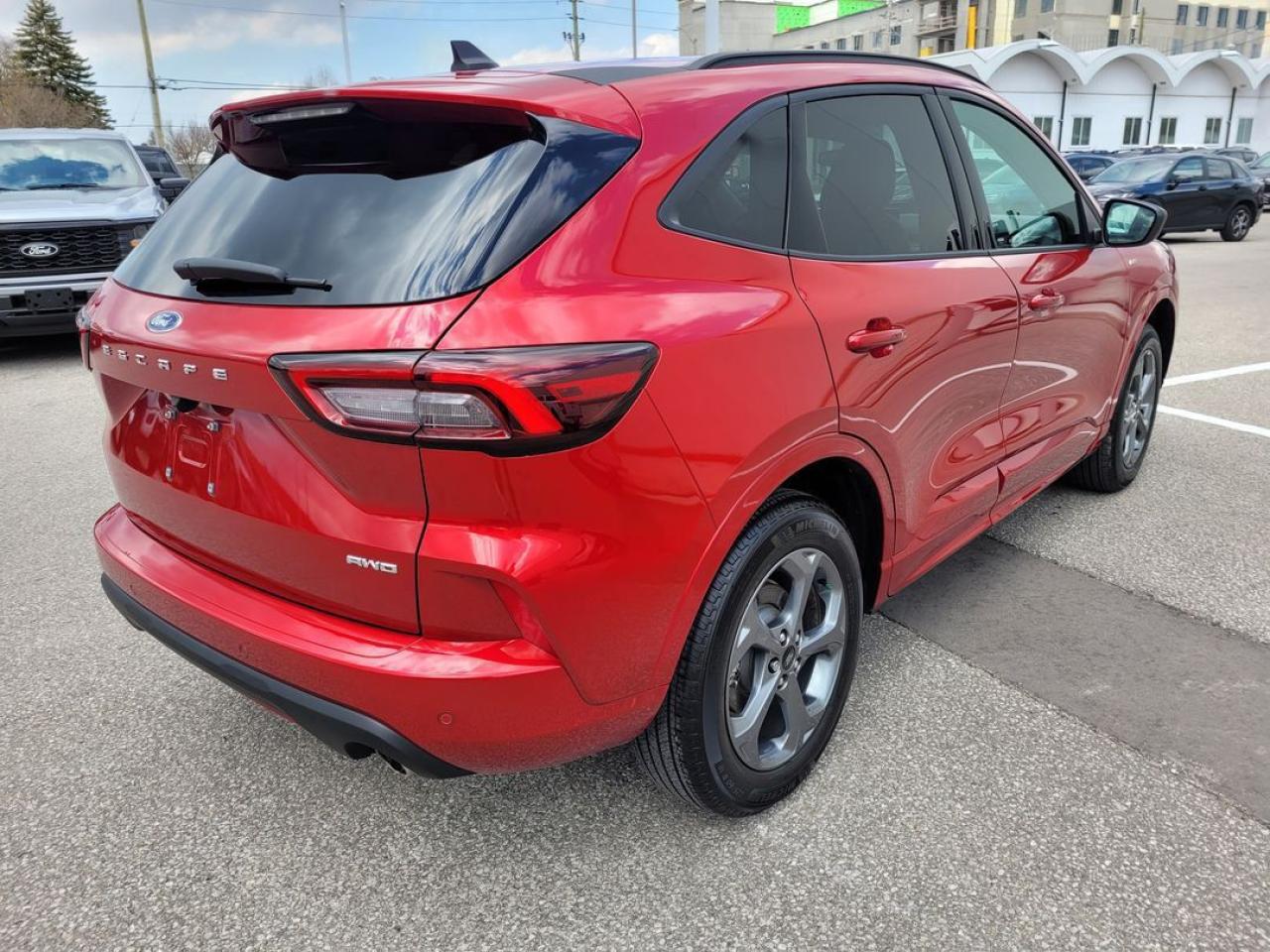 2024 Ford Escape ST-Line Photo23