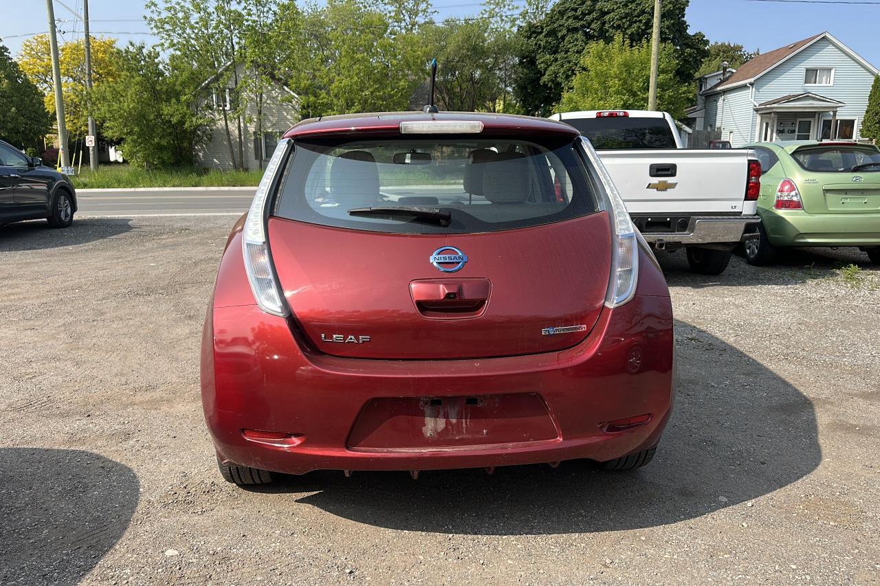 2012 Nissan Leaf SL - Photo #3