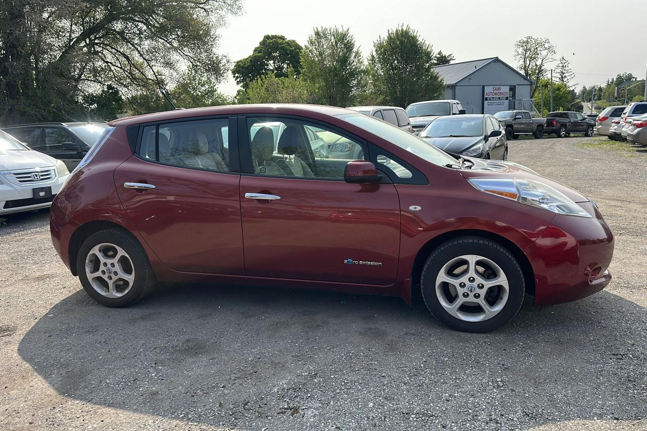 2012 Nissan Leaf SL - Photo #4