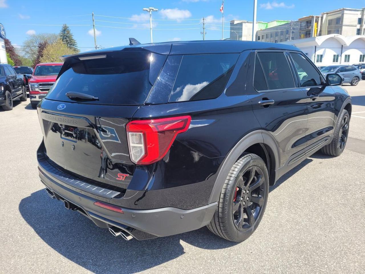 2021 Ford Explorer ST Photo26