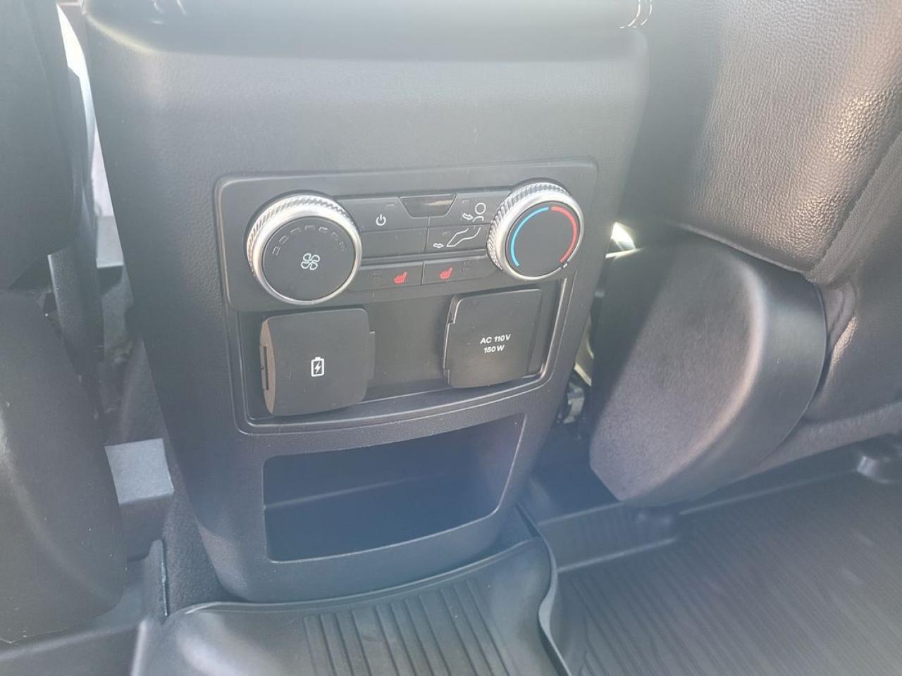 2021 Ford Explorer ST Photo34