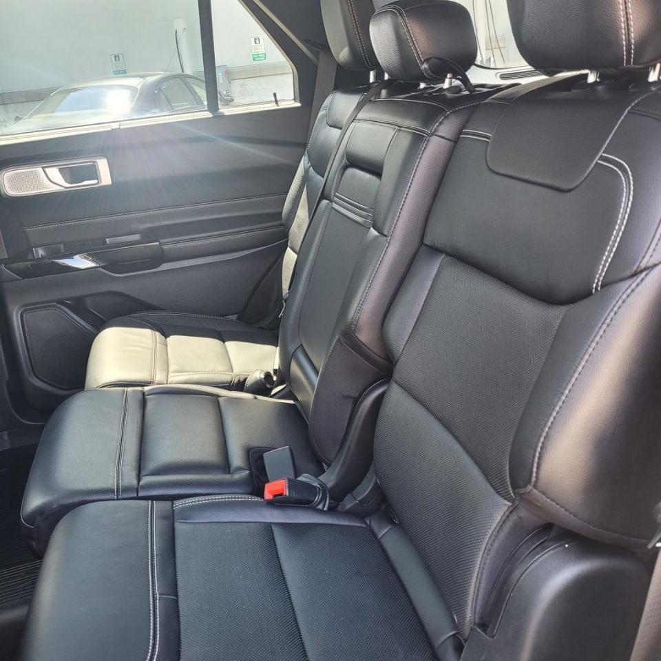 2021 Ford Explorer ST Photo31