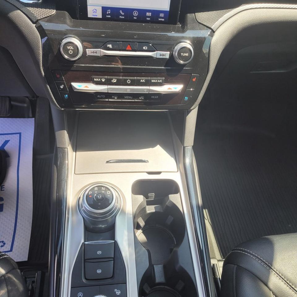 2021 Ford Explorer ST Photo41