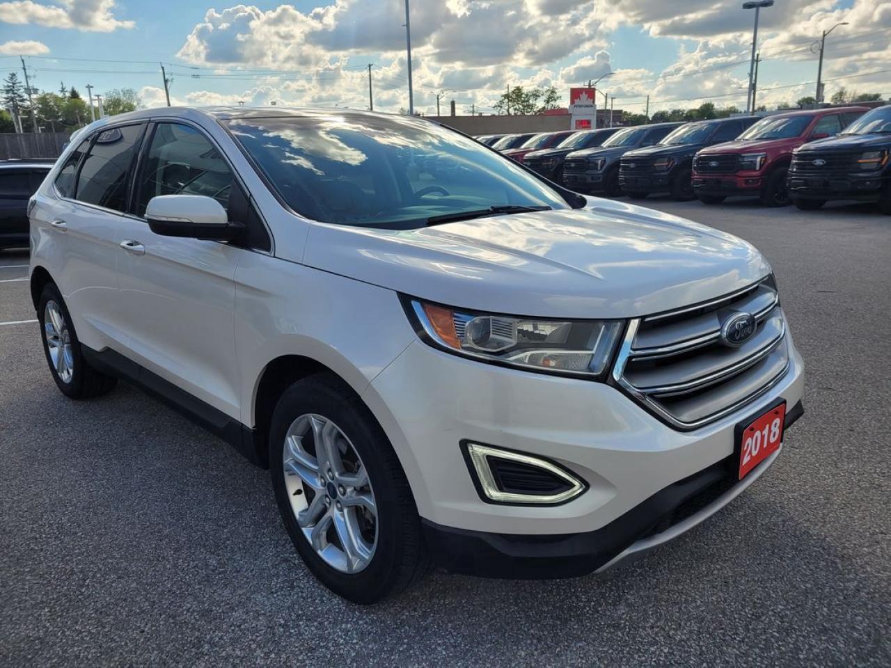 2018 Ford Edge Titanium Photo26