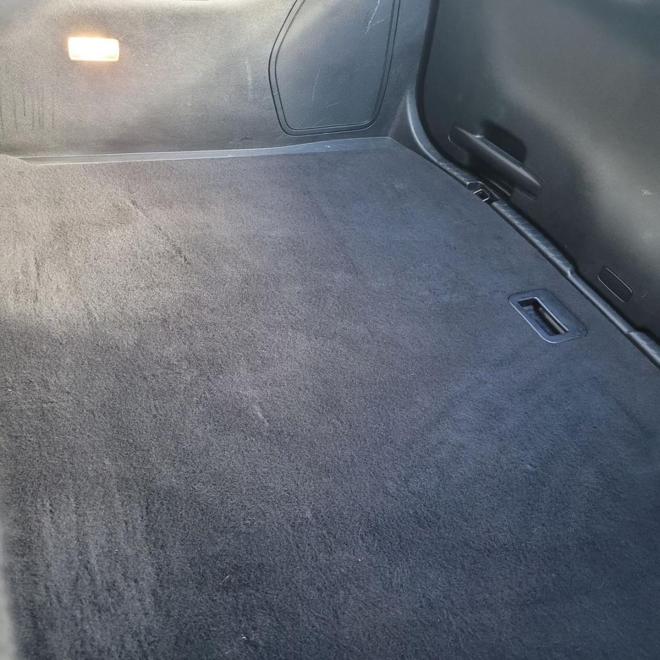 2018 Ford Edge Titanium Photo30
