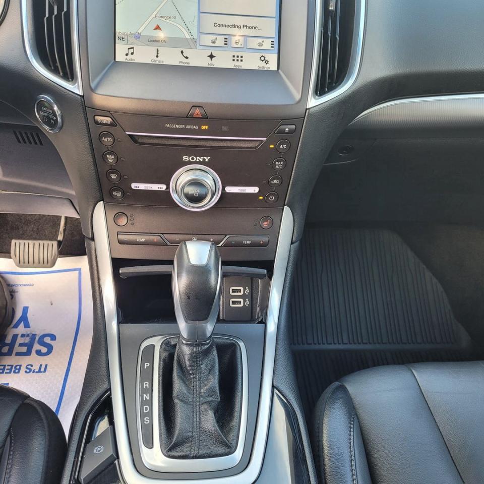 2018 Ford Edge Titanium Photo37