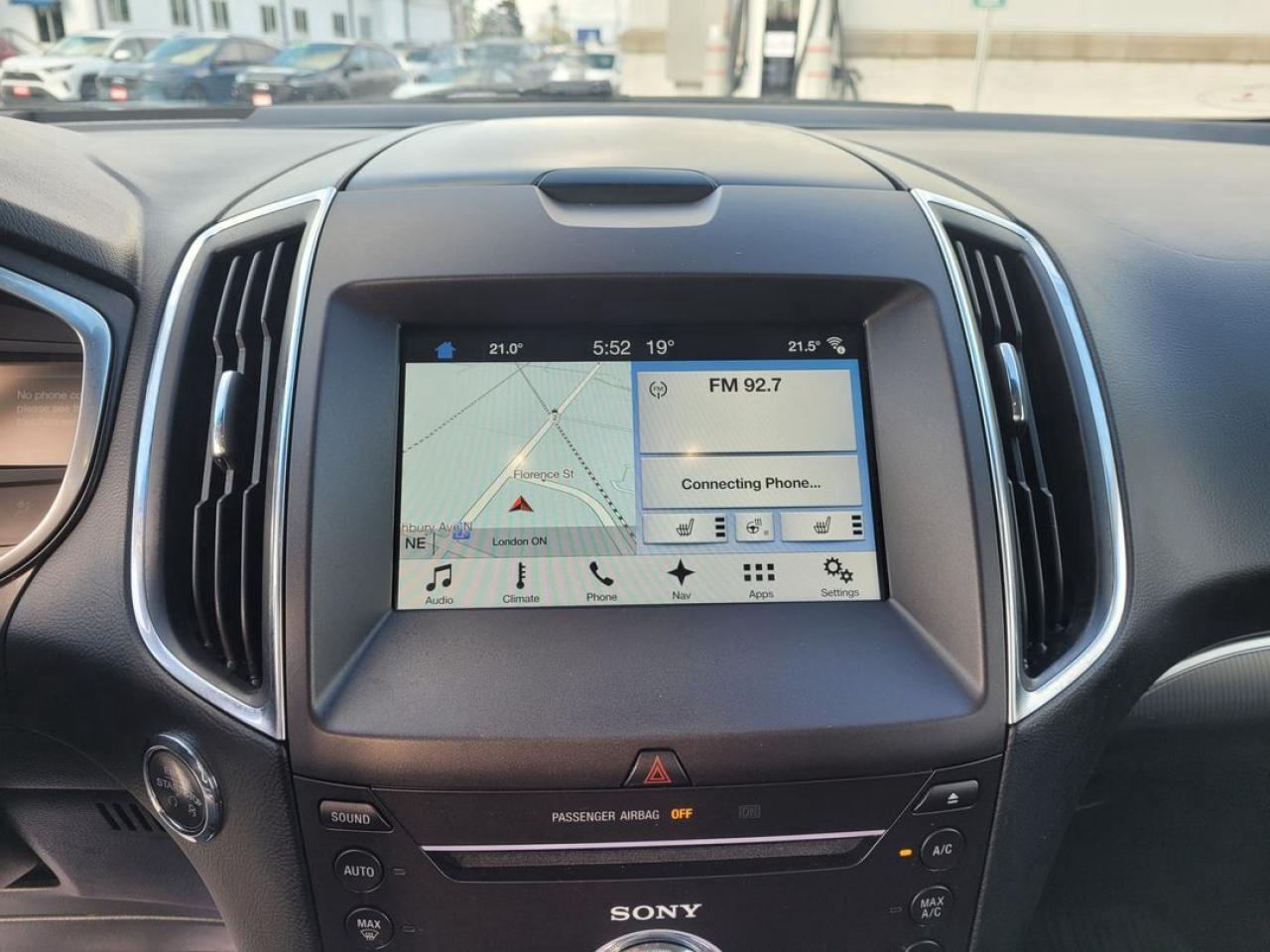 2018 Ford Edge Titanium Photo35