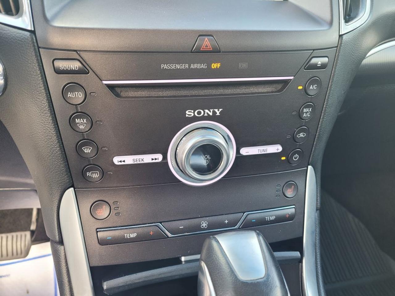 2018 Ford Edge Titanium Photo36