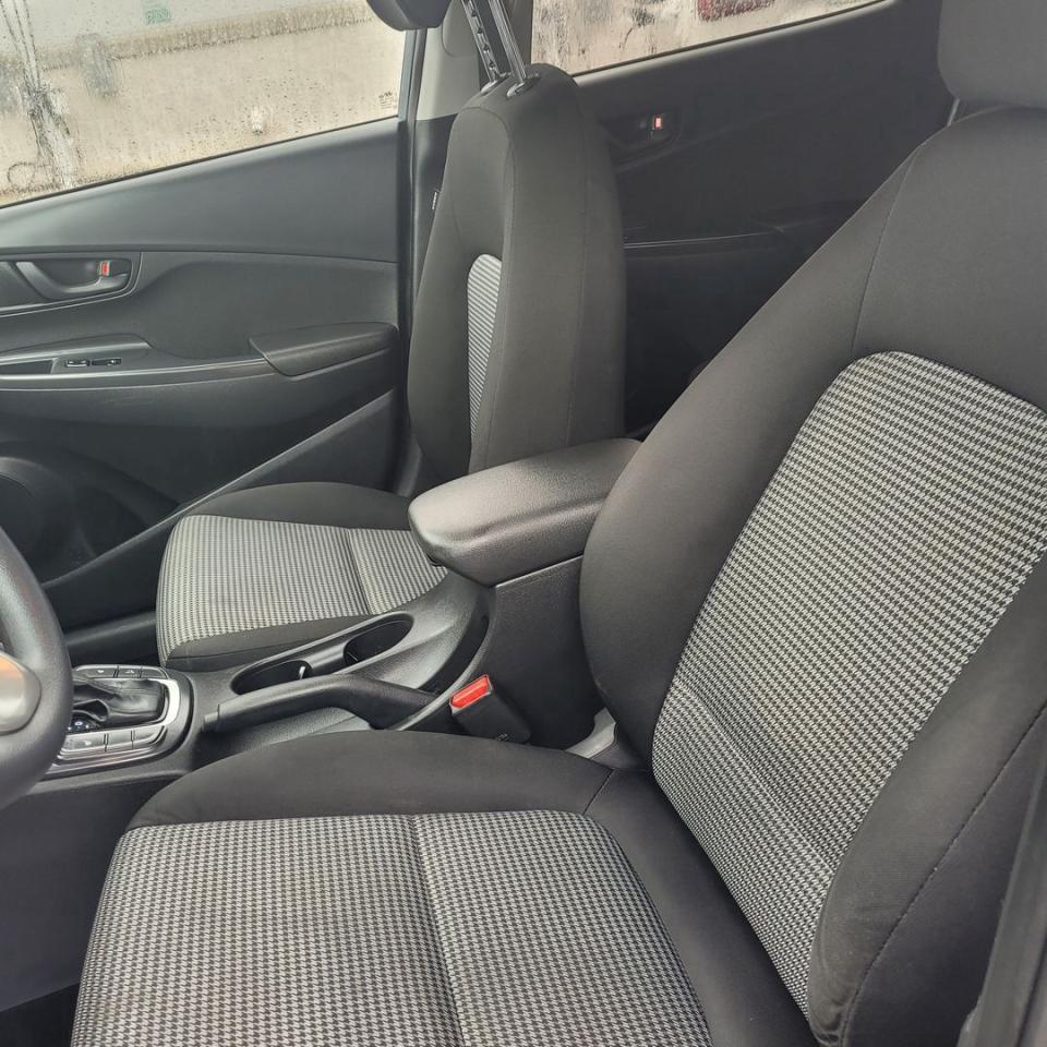 2018 Hyundai KONA Essential Photo9