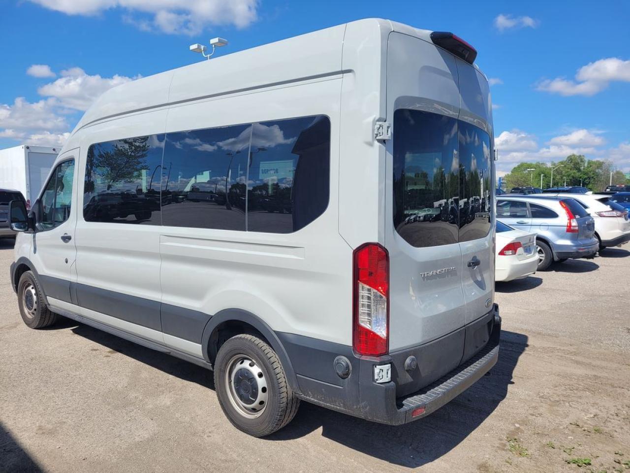 2024 Ford Transit T-350 XL Photo24
