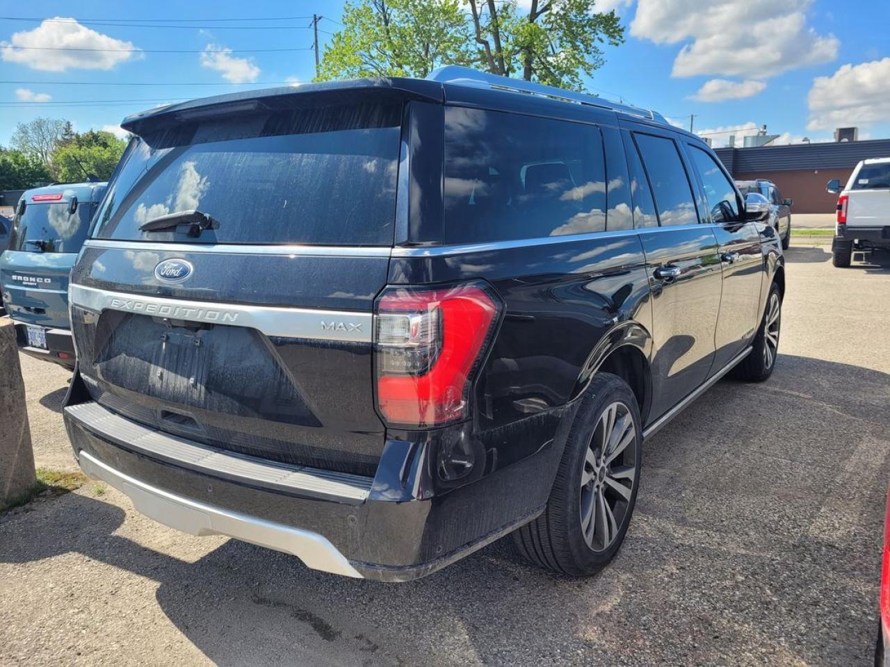 2021 Ford Expedition Max Platinum Photo9