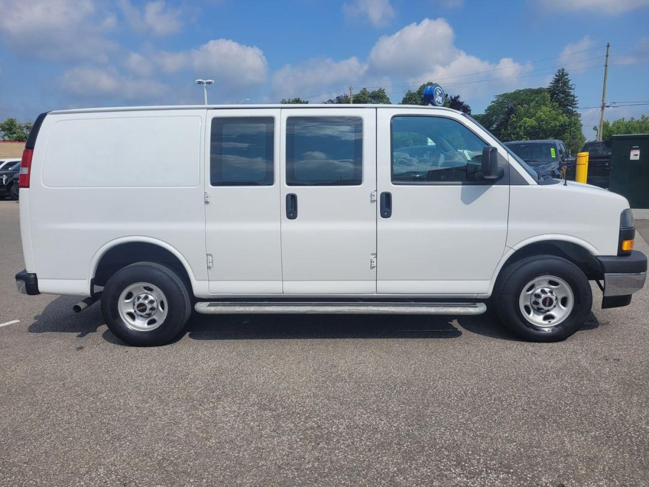 2023 GMC Savana 2500 Work Van Photo6