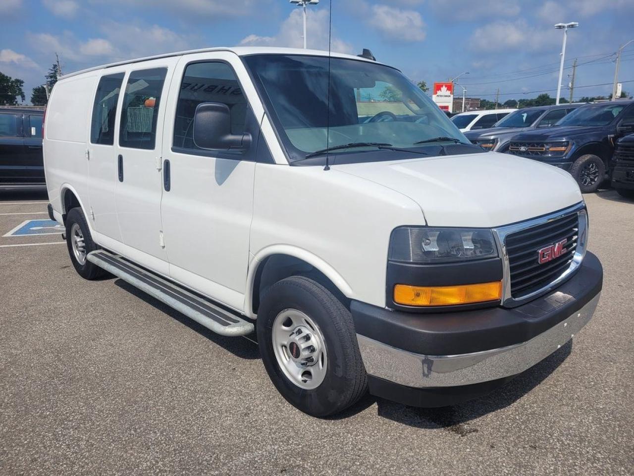 2023 GMC Savana 2500 Work Van Photo7
