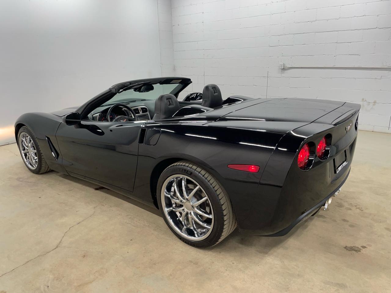 2005 Chevrolet Corvette 2dr Convertible Photo4