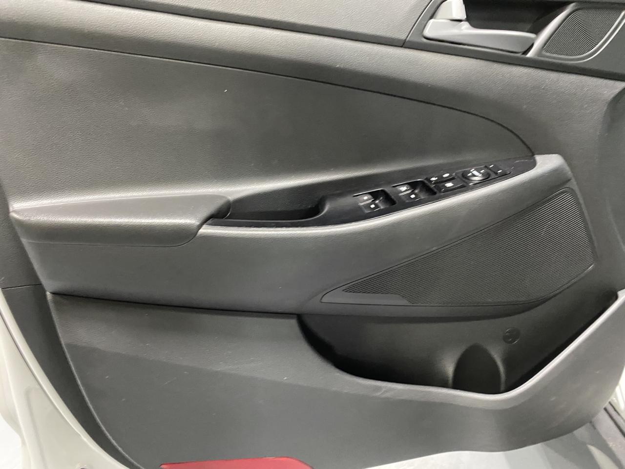 2017 Hyundai Tucson SE - Photo #11